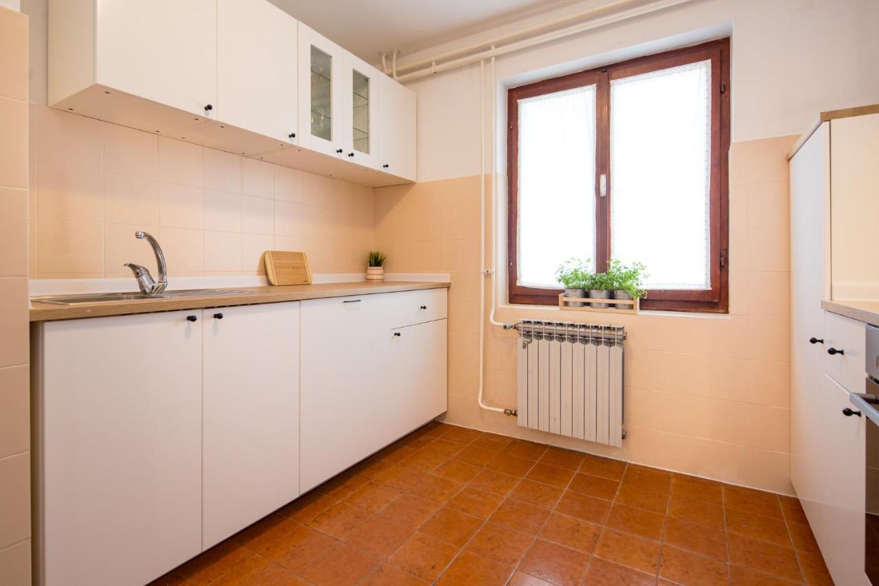 Holiday House Casa Maria Ровінь Екстер'єр фото
