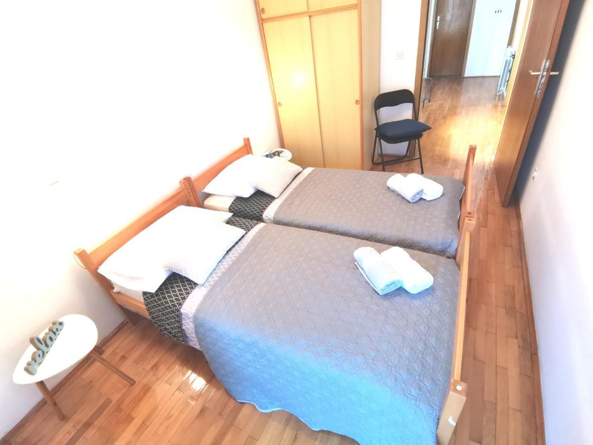 Holiday House Casa Maria Ровінь Екстер'єр фото